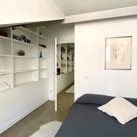 Loft Sant Ambrogio With Terrance Apartment